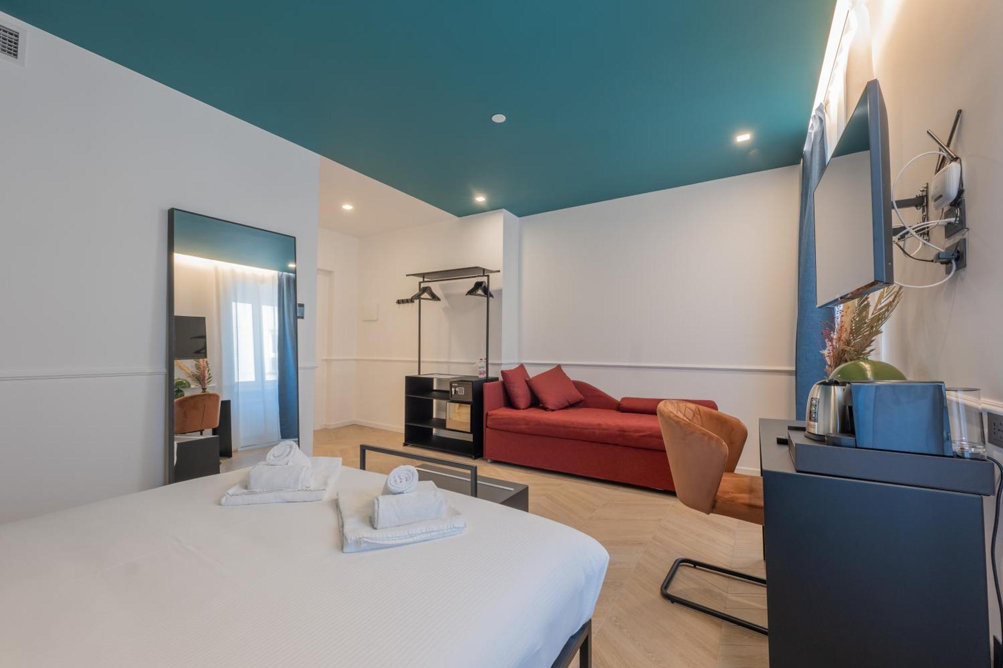 Maria Cristina Boutique Rooms Триест Екстериор снимка