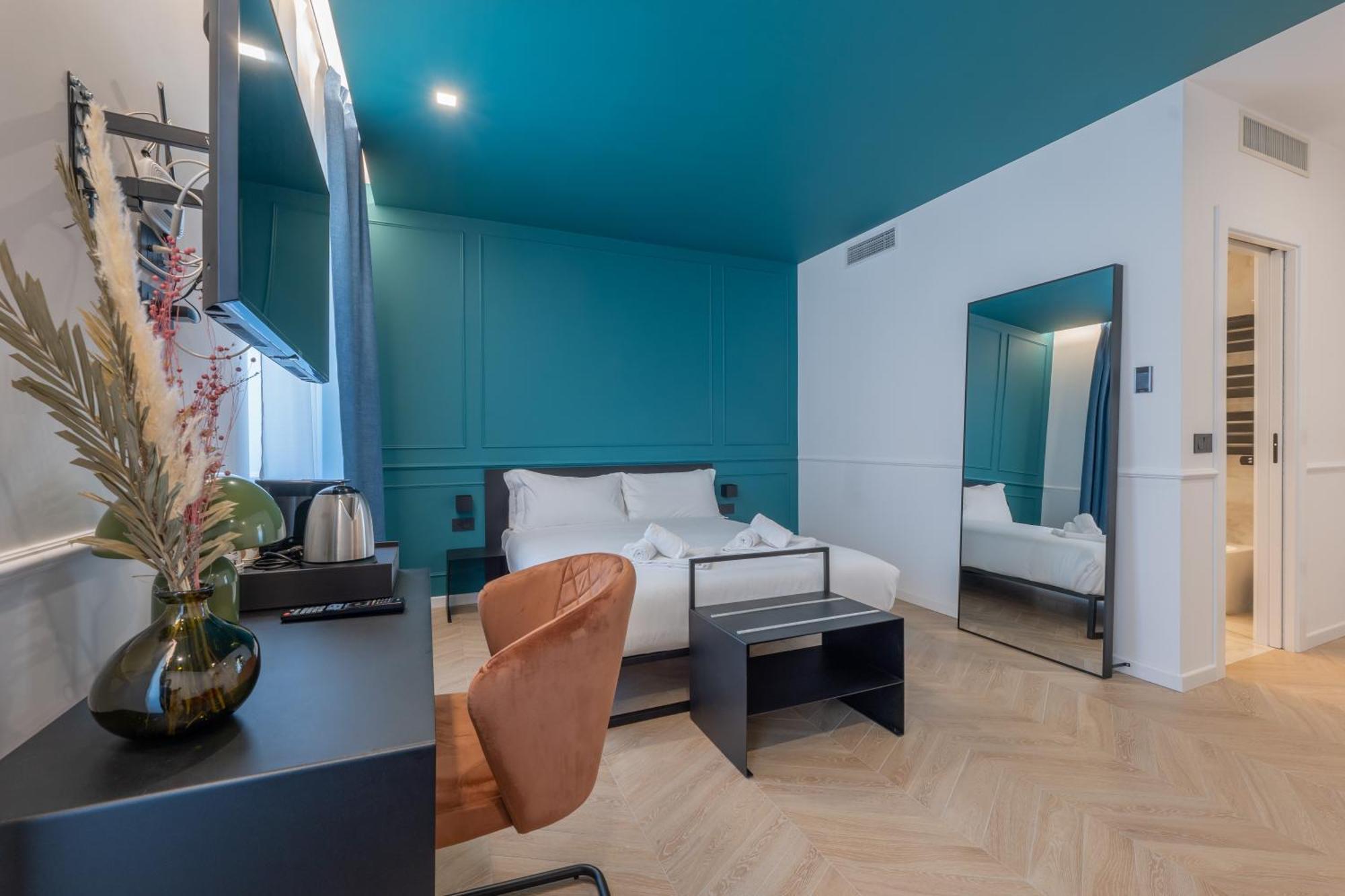 Maria Cristina Boutique Rooms Триест Екстериор снимка